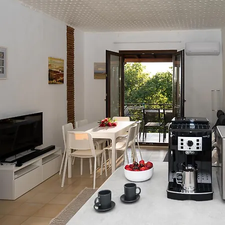 Step To Paradise In Pelion *